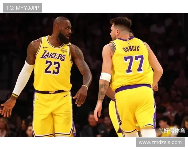 詹姆斯带领湖人冲击季后赛西部格局再迎激烈变数新赛季多支强队角逐